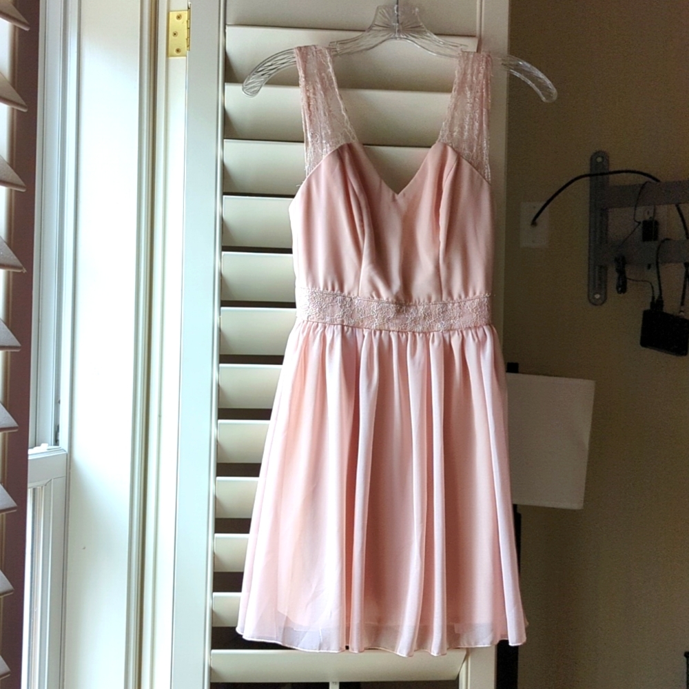 ASOS PETITE Exclusive Eyelash Lace Skater Dress. Blush. US 1 Petite/ US Size 00
